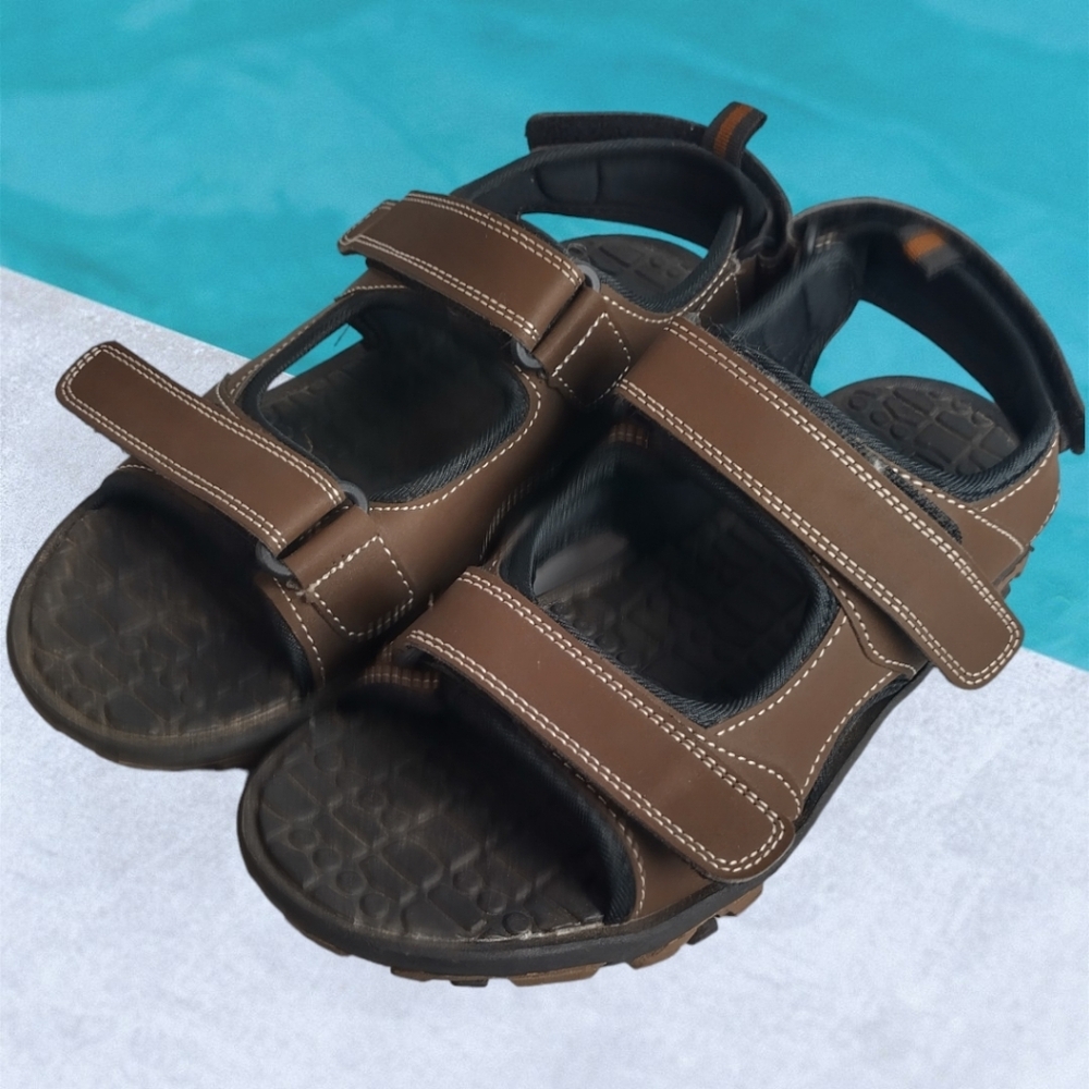 LIFEGUARD Men's Rugged Sandals Size 8/9 Hook/Loop Straps Water Shoe Brown 366